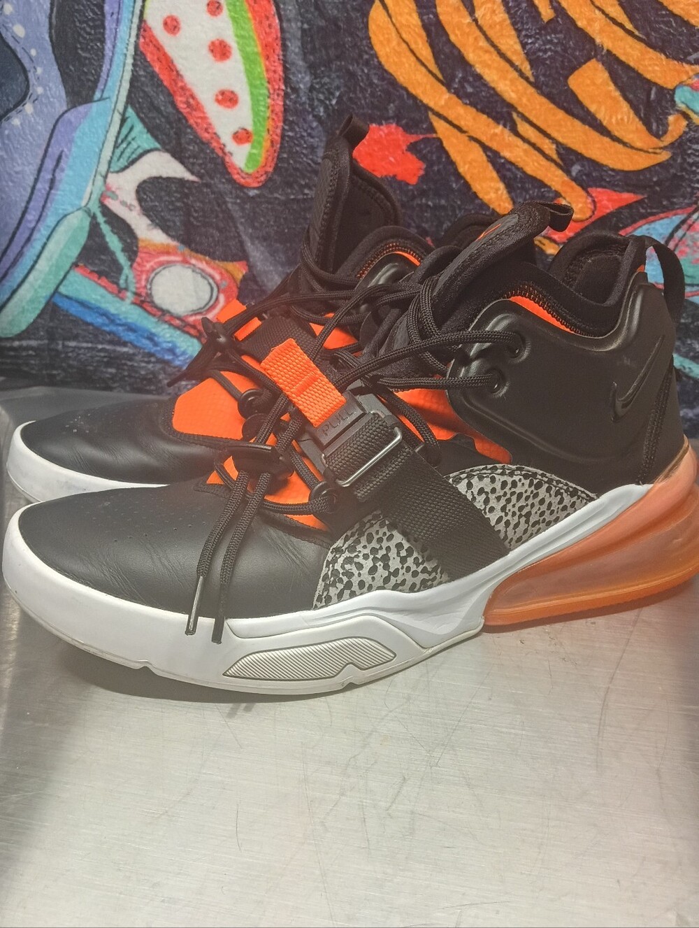Nike Air Force 270